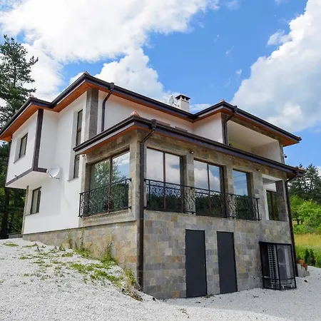 Holiday home синята врана *