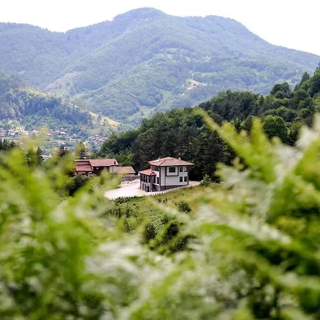 Holiday home синята врана