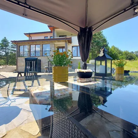 синята врана Mostowo